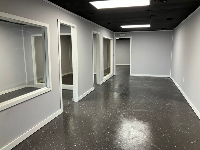 More Photos Of 329-339 Us-123-byp, Seneca Unknown For Lease