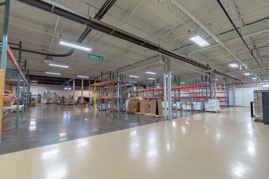 More Photos Of 975 E Tallmadge Ave, Akron Warehouse For Sale