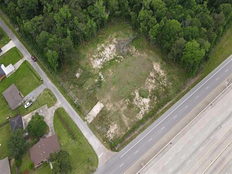 More Photos Of IH 10 and Sierra Rd, Vidor Land For Sale