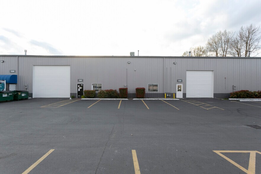 More Photos Of 12683-12689 NE Whitaker Way, Portland Manufacturing For Lease