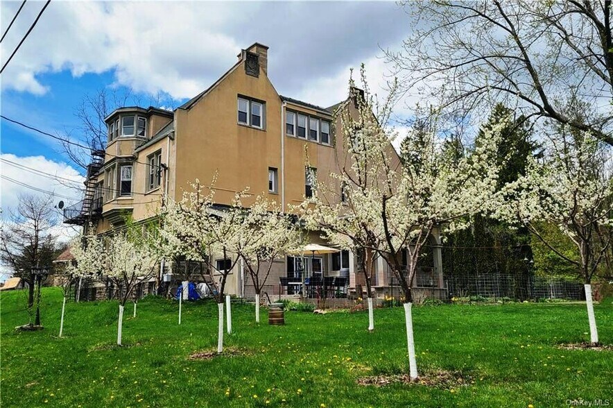 More Photos Of 48 Loomis Village Rd, Liberty Apartments For Sale