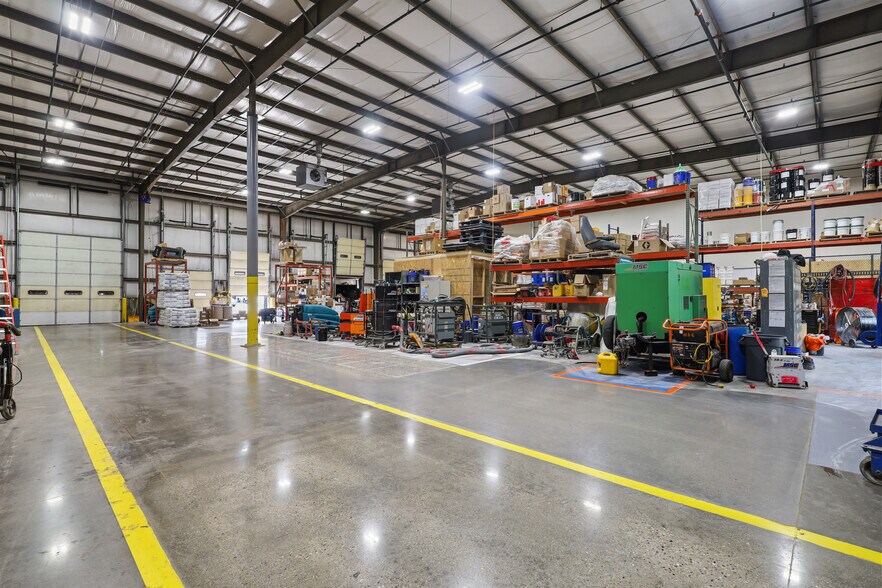 More Photos Of 10000 Miller Dr, Galesburg Service For Lease
