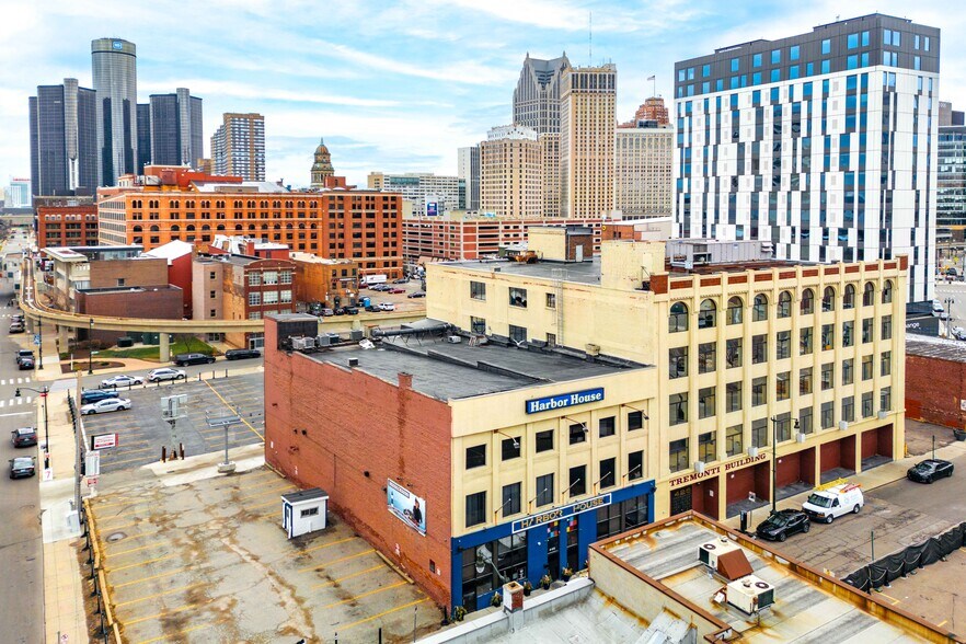 More Photos Of 440 Clinton St, Detroit Storefront Retail Office For Sale