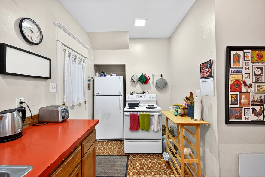 More Photos Of 132 30th Ave, Seattle Apartments For Sale