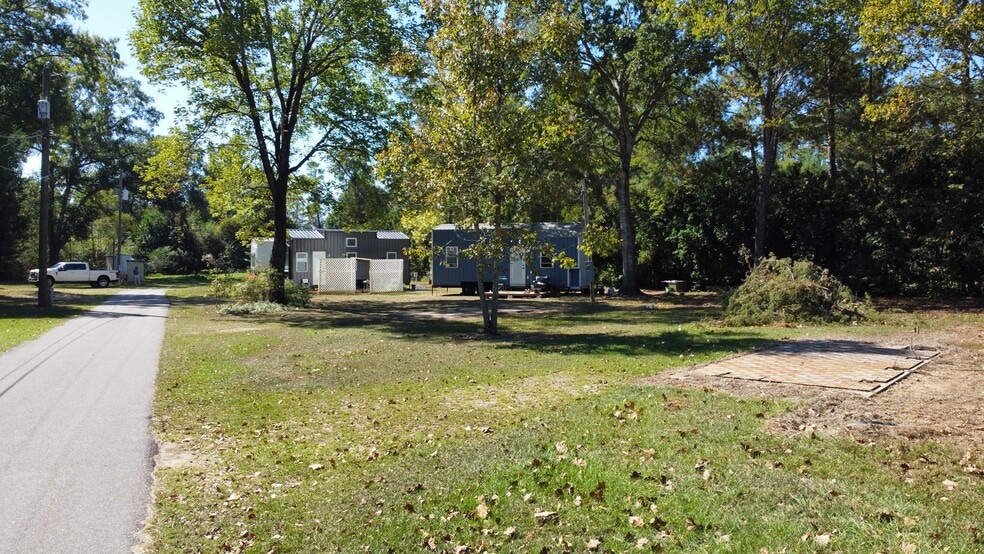 More Photos Of 3174 Westwood Dr, Marianna Trailer Camper Park For Sale