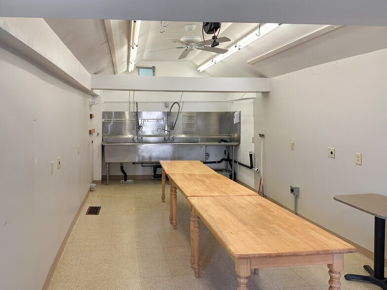 More Photos Of 31 Central Square, Troy Storefront Retail Residential For Lease