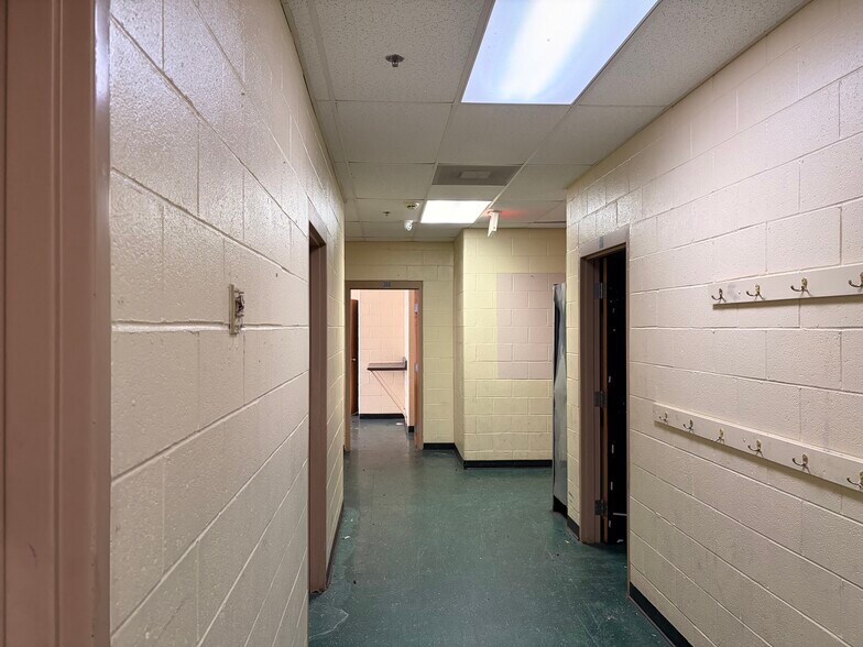 More Photos Of 1151 Flat Shoals Rd SE, Conyers Light Distribution For Lease