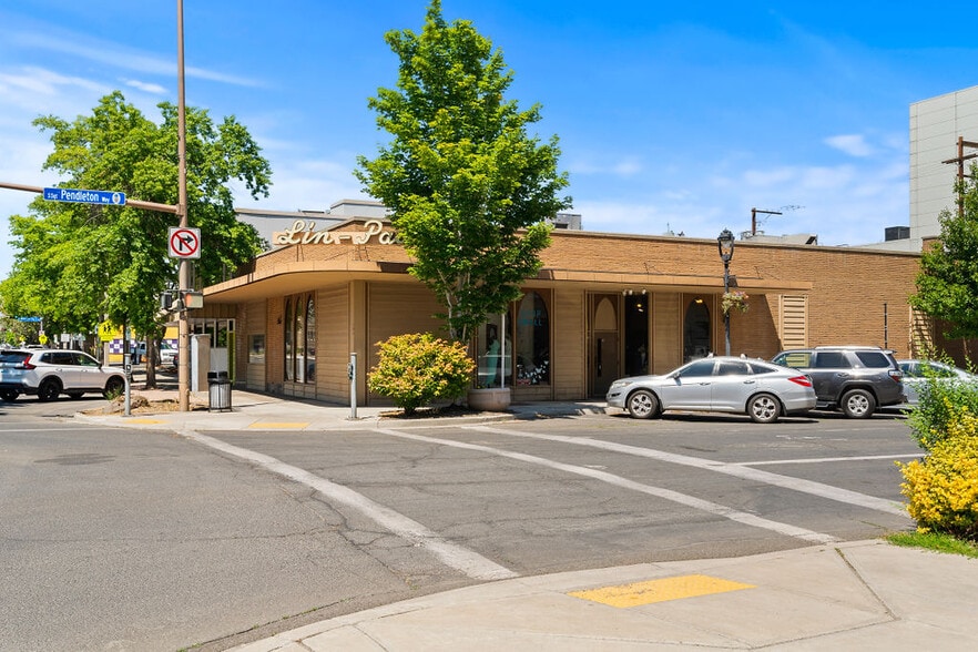 More Photos Of 17 N 3rd St, Yakima Apartments For Sale