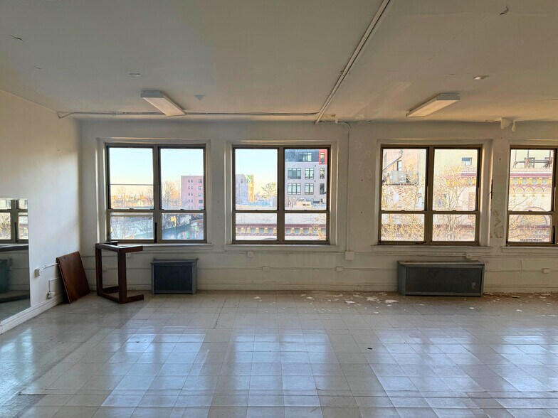 Primary Photo Of 81 Centre St, New Rochelle Office For Lease