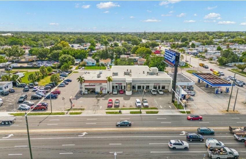 Primary Photo Of 6251 US Highway 19 N, Pinellas Park Showroom For Lease