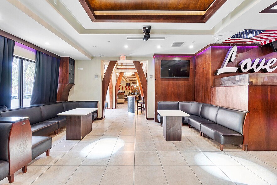 More Photos Of 401 W Atlantic Ave, Delray Beach Storefront Retail Office For Lease