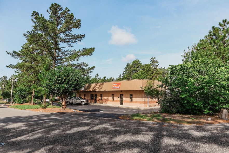 Primary Photo Of 173 Davis St, Southern Pines Flex For Sale