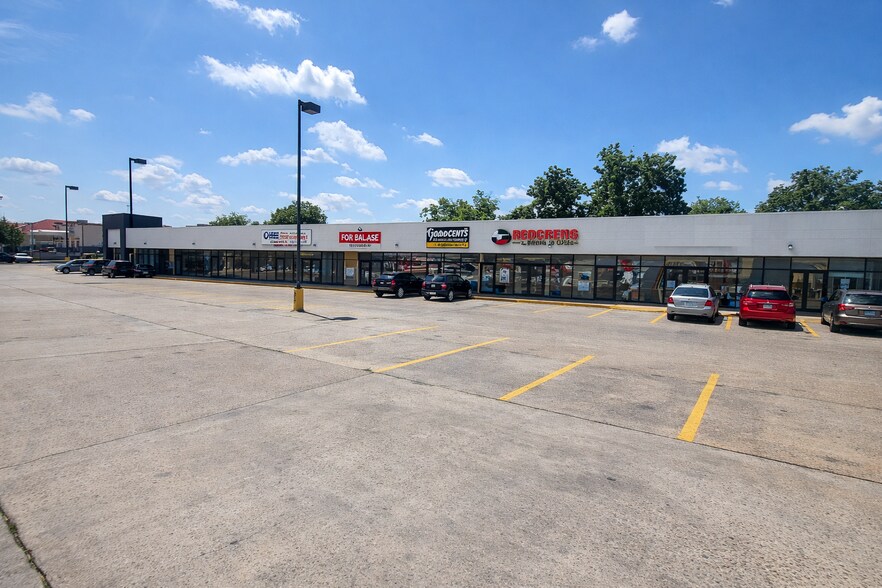 More Photos Of 455 W Parker Rd, Houston Unknown For Lease