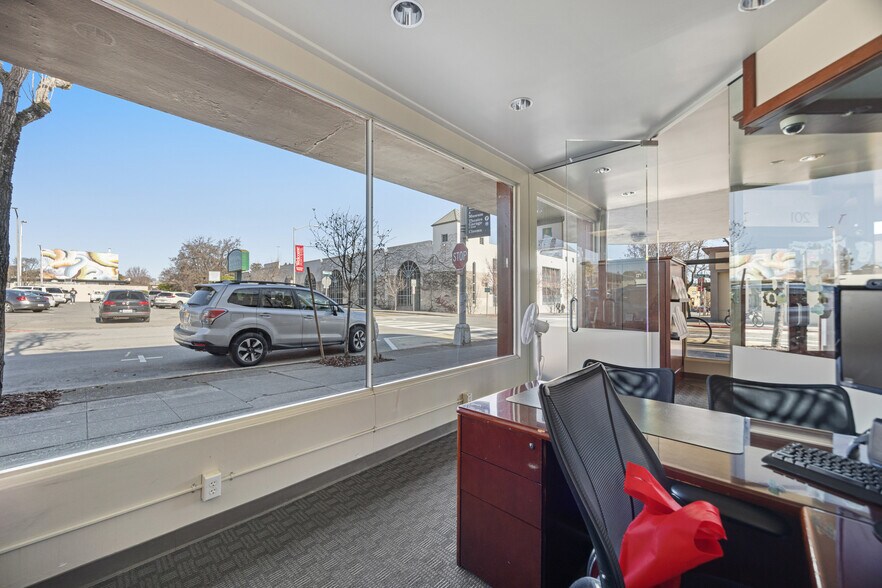 More Photos Of 201 Western Ave, Petaluma Storefront Retail Office For Sale
