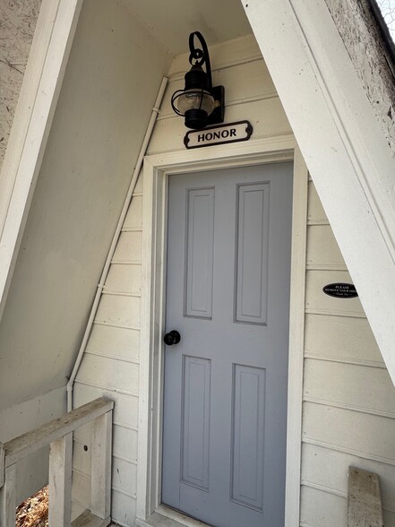 More Photos Of 3430 Land Rd, Alpharetta Religious Facility For Sale