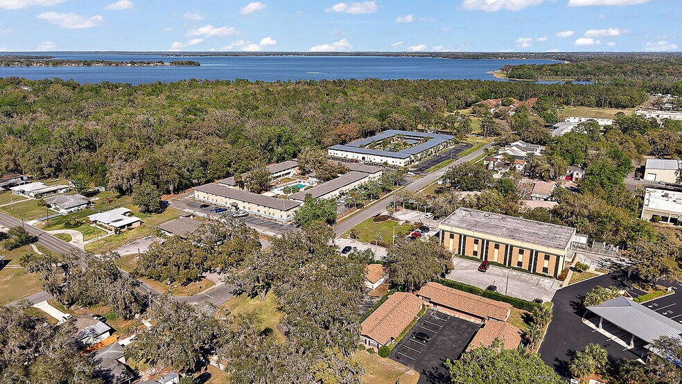 More Photos Of 708 Lee St, Leesburg Office For Sale