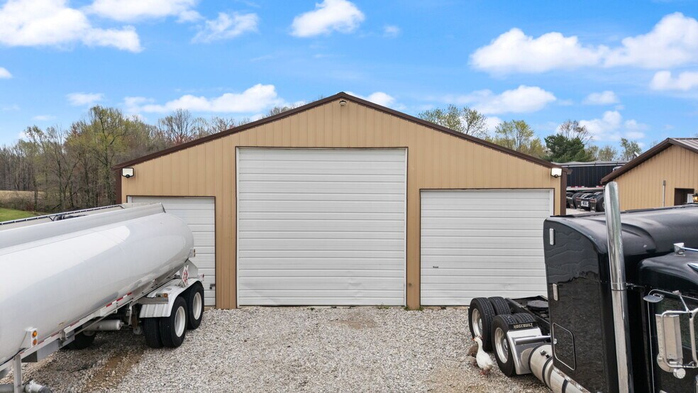 More Photos Of 4564 New Liberty Big Meadow Rd, Knob Lick Warehouse For Sale