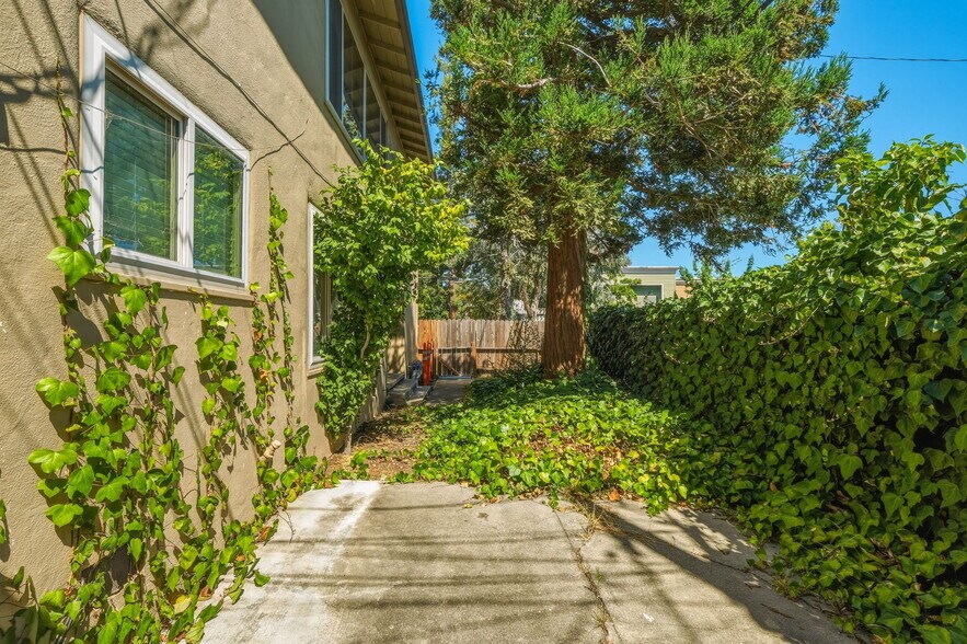 More Photos Of 1051-1055 Whipple Ave, Redwood City Apartments For Sale