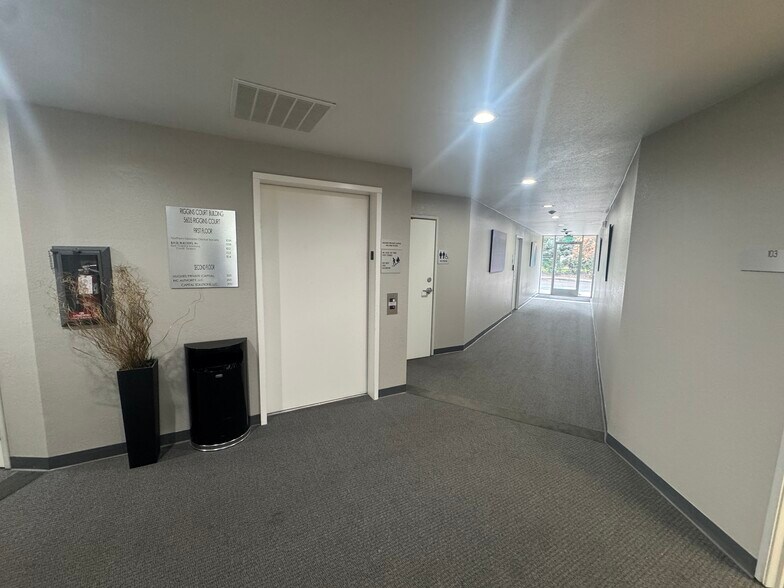 More Photos Of 5605 Riggins Ct, Reno Office For Sale