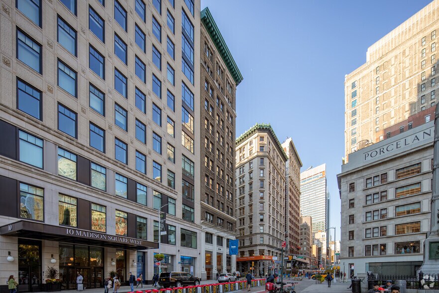 More Photos Of 16 Madison Square W, New York Coworking Space