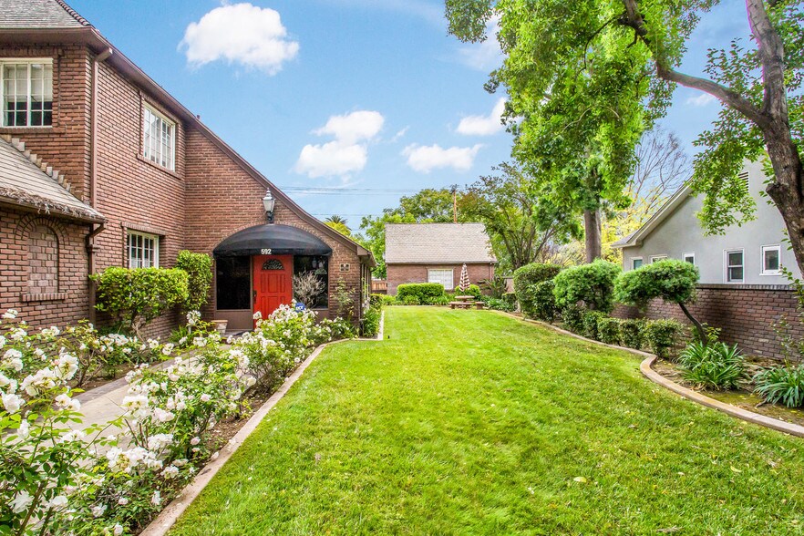 More Photos Of 592 N Euclid, Upland Office For Sale