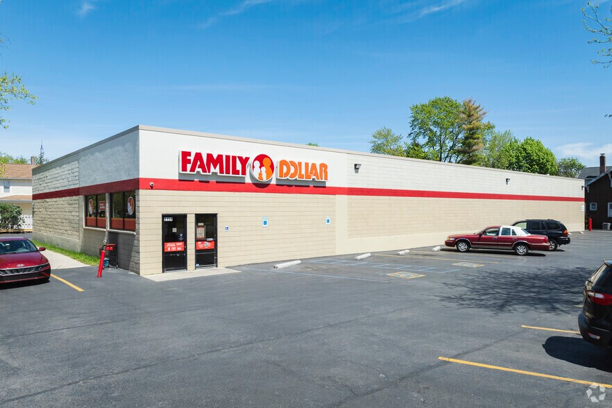 Primary Photo Of 1154 W State St, Fremont Freestanding For Sale