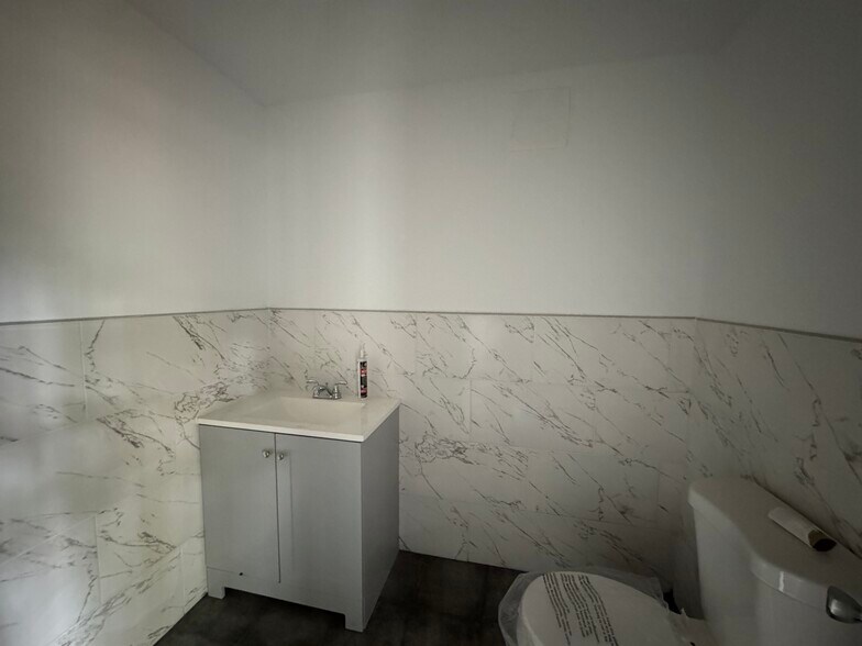 More Photos Of 1225-1235 Grundy Ave, Holbrook Storefront For Lease