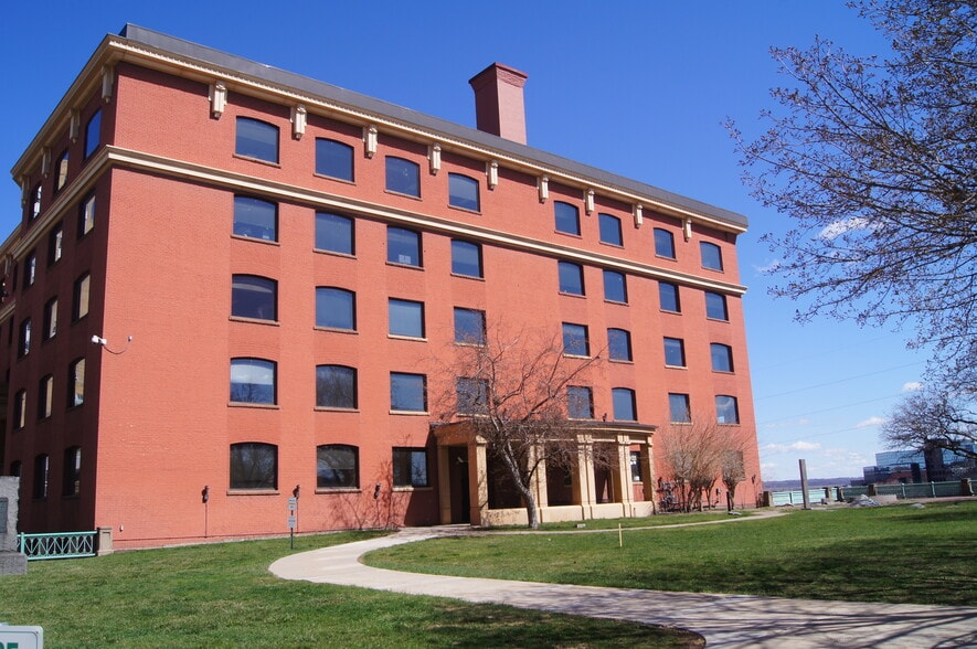 More Photos Of 160 Kellogg Blvd E, Saint Paul Office For Sale