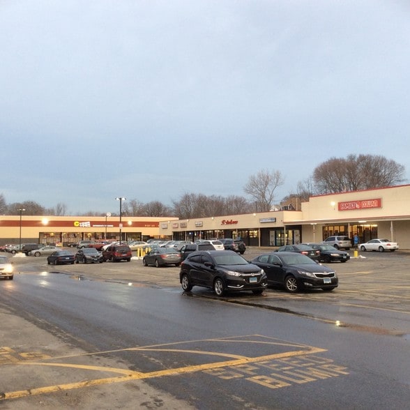 More Photos Of 300-358 Boston Ave, Stratford Storefront For Sale
