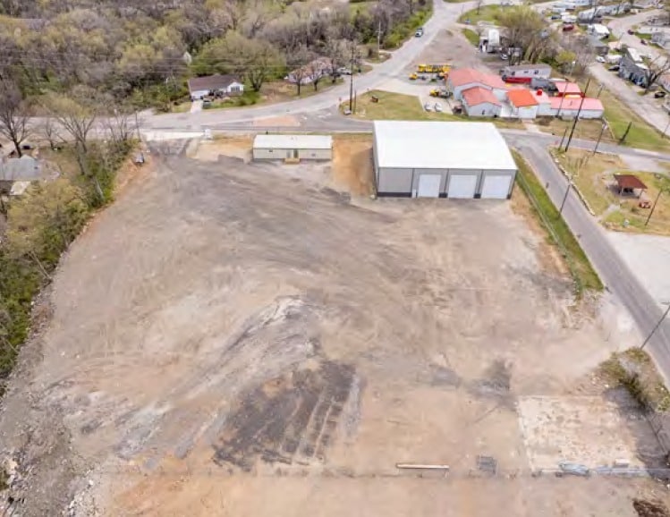 More Photos Of 1624 Blue Ridge Blvd, Kansas City Warehouse For Sale