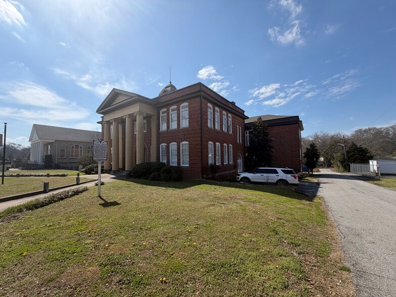 More Photos Of 304 Church St, Central Apartments For Sale
