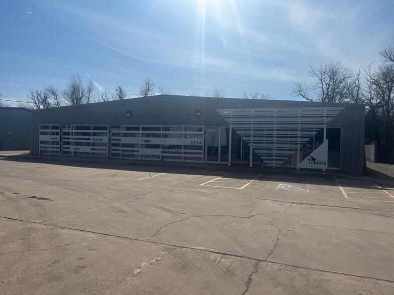 Primary Photo Of 3314 SE 15th St, Oklahoma City Auto Repair For Sale