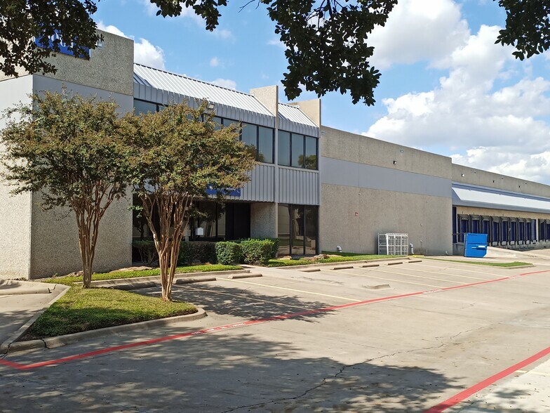 Primary Photo Of 9001 Sterling St, Irving Distribution For Lease
