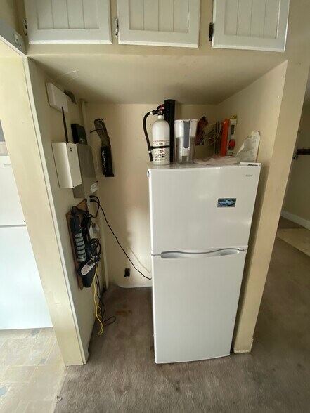 More Photos Of 1625 12th St SE, Salem Office Residential For Sale