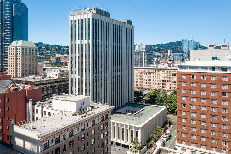 More Photos Of 707 SW Washington St, Portland Office For Lease