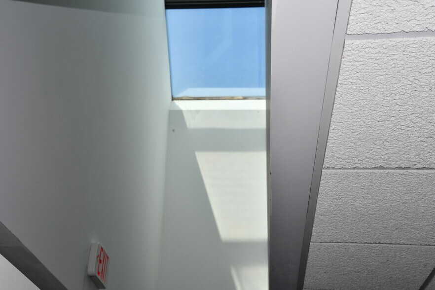 More Photos Of 9211 Broadway, Merrillville Office For Lease