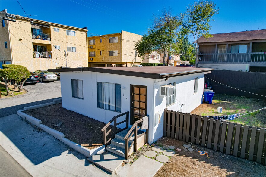 More Photos Of 537 De Luz Rd, Fallbrook Apartments For Sale