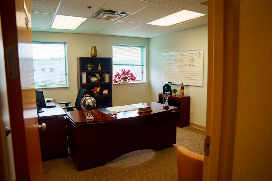 More Photos Of 1301 W Forest Grove Rd, Vineland Flex For Lease