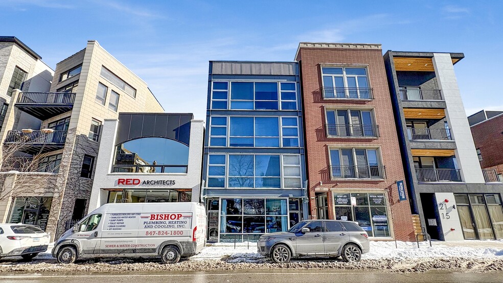 More Photos Of 2119 N Damen Ave, Chicago Storefront Retail Residential For Sale