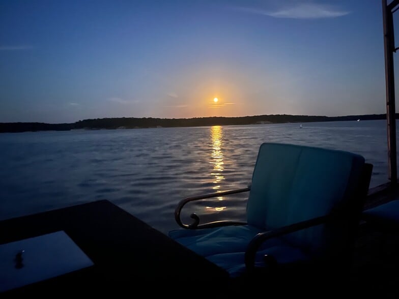 More Photos Of 286 Lake Shore Dr, Pottsboro Marina For Sale