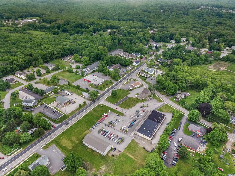 More Photos Of 41-61 Main St, Hebron Restaurant For Lease
