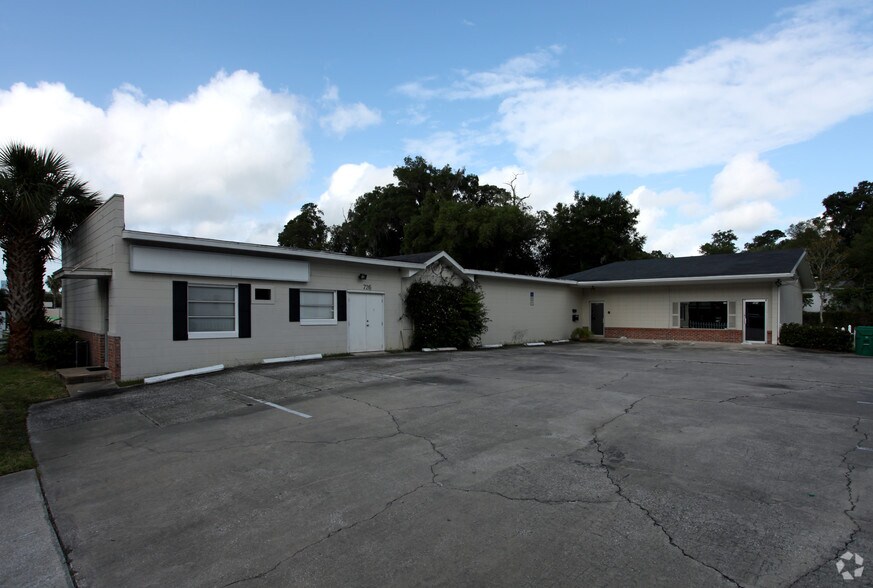 Primary Photo Of 726 S Woodland Blvd, Deland Daycare Center For Lease