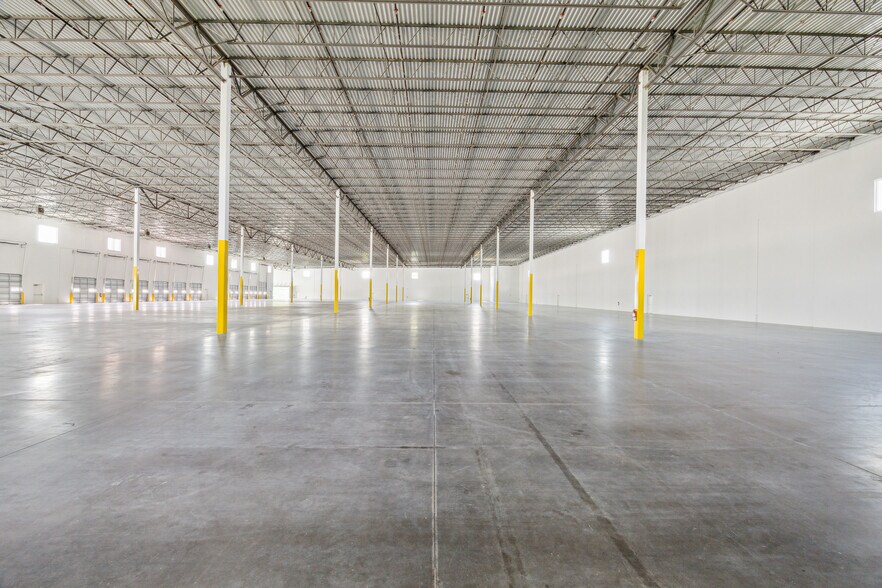 More Photos Of 13415 Conklin Ln, Houston Unknown For Lease