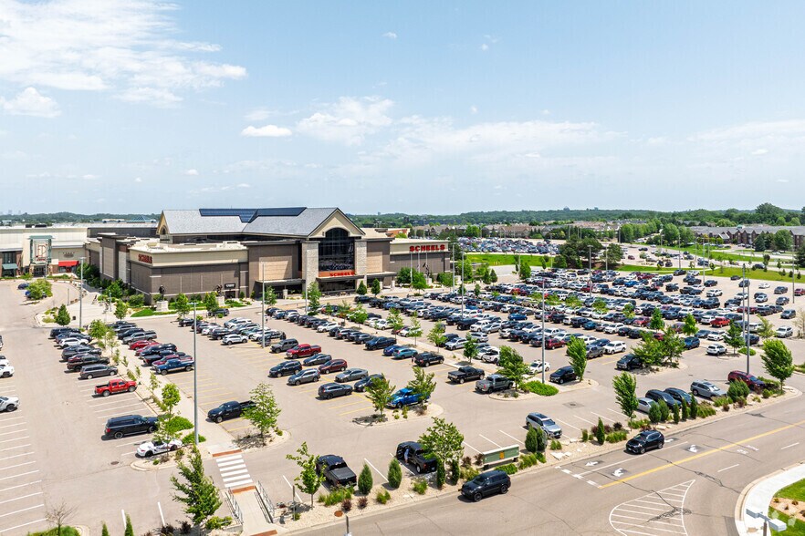 More Photos Of 8251 Flying Cloud Dr, Eden Prairie Unknown For Lease