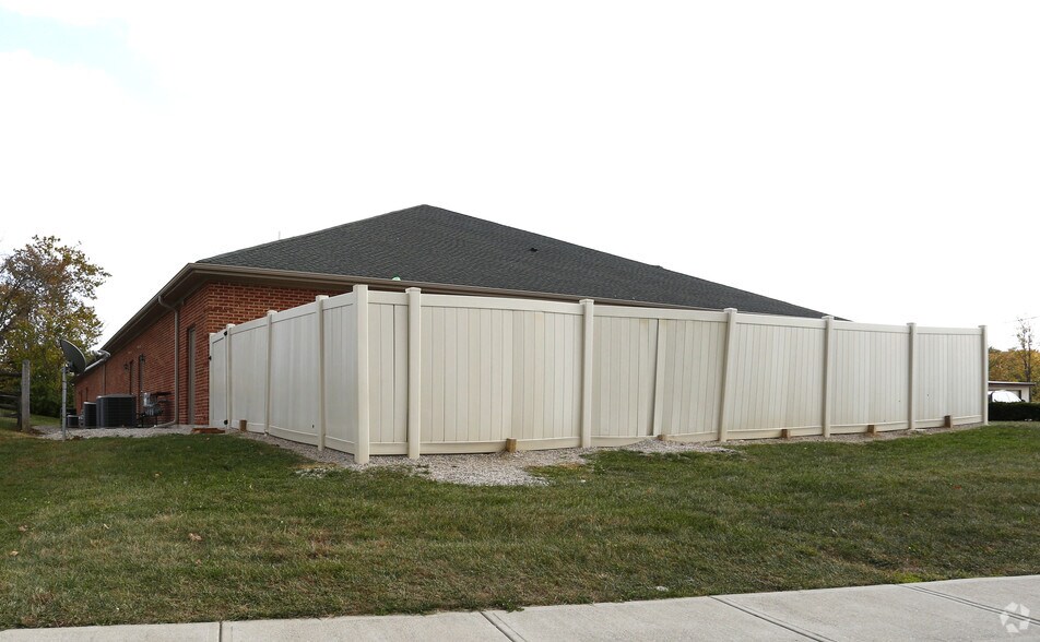 More Photos Of 1246 Old State Route 74, Batavia Storefront Retail Office For Lease