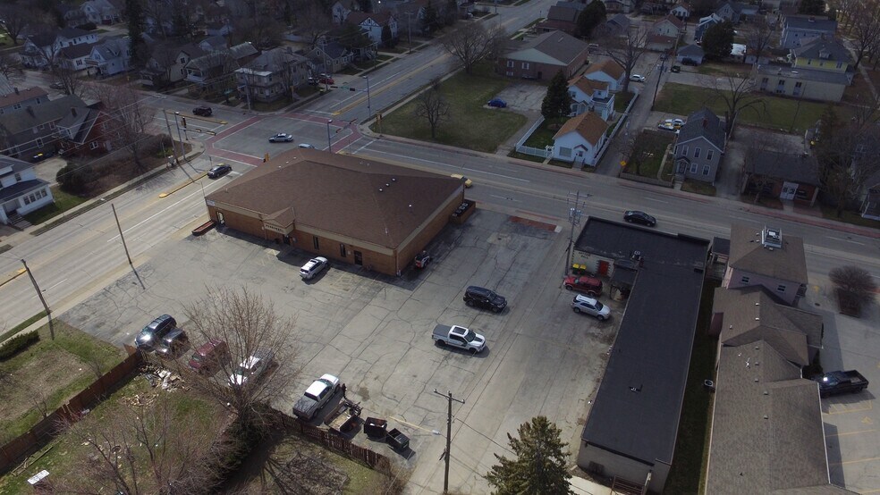 More Photos Of 101 N Webster St, Green Bay Office For Sale