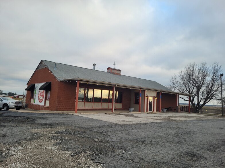 Primary Photo Of 9180 State Route 140, Hamel Restaurant For Sale