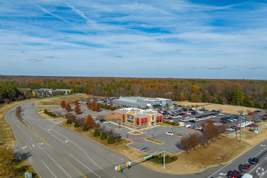 More Photos Of 8100 Creighton Pky, Mechanicsville Restaurant For Sale