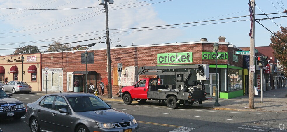More Photos Of 967-983 Hempstead Tpke, Franklin Square Storefront For Sale