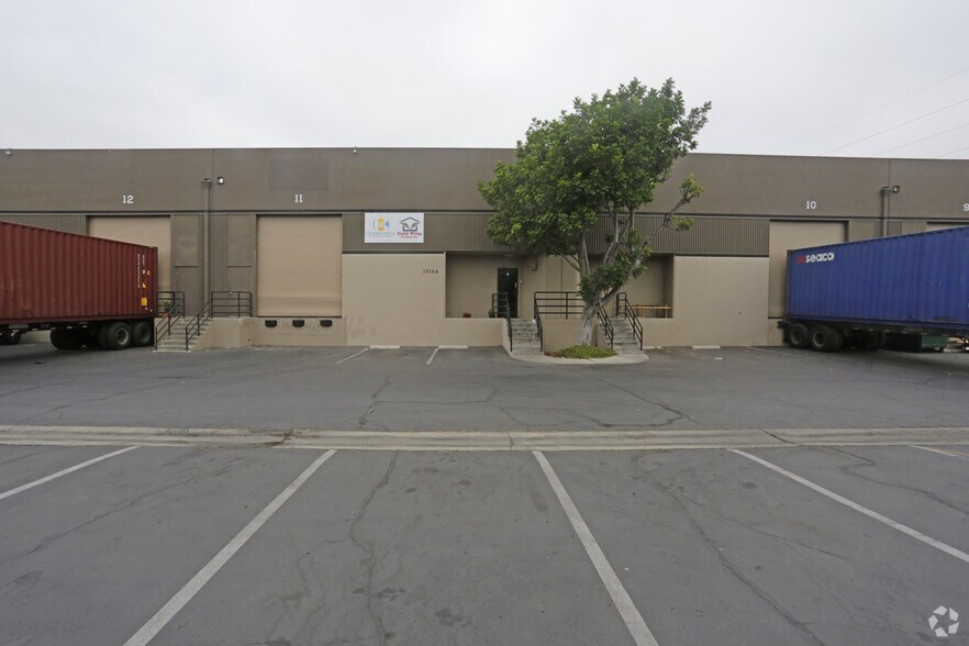 More Photos Of 13104 Avalon Blvd, Los Angeles Warehouse For Lease